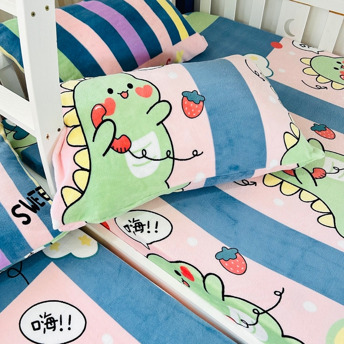 91家纺网 家纺一手货源 找家纺 小虾米 2024新款加厚上下床牛奶绒床笠款 恐龙宝宝