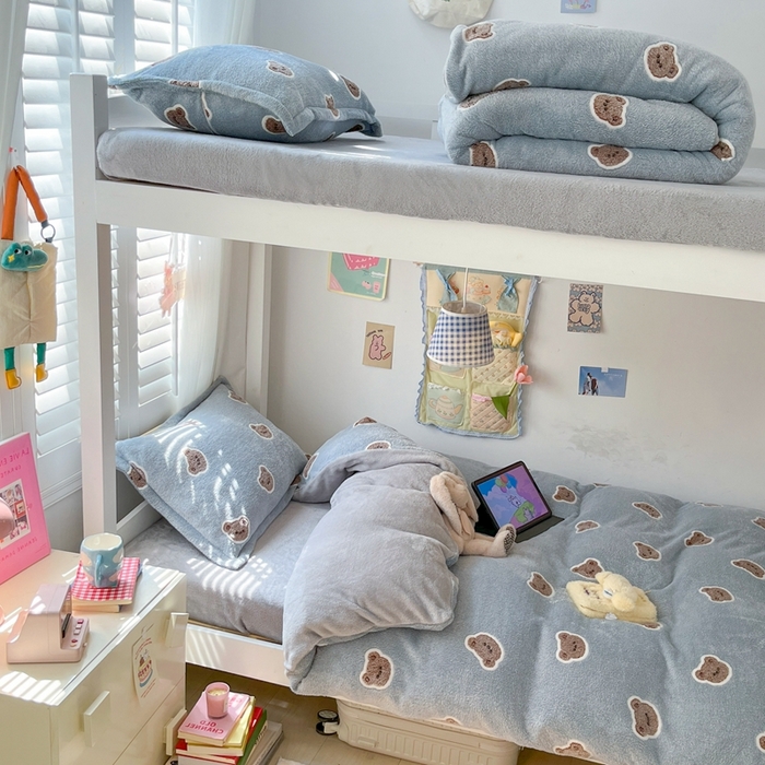 91家纺网 家纺一手货源 找家纺 川悦生活 2024新款雪花绒宿舍三件套 啵啵熊