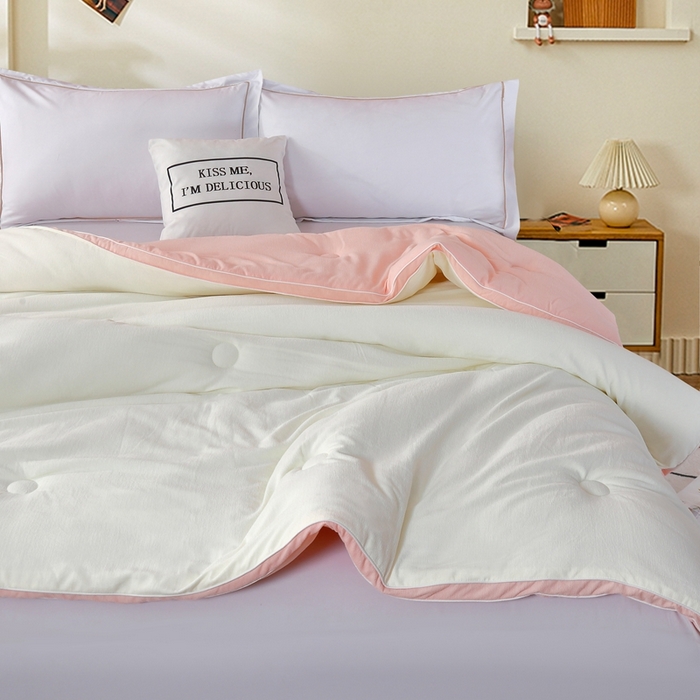 91家纺网 家纺一手货源 找家纺 丝薇雅 2024新款雪绒棉立体冬被 玉+白