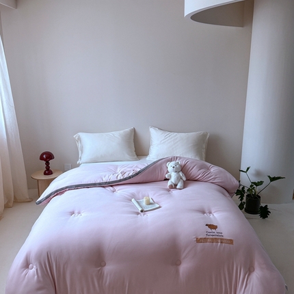 91家纺网 家纺一手货源 找家纺 （总）亿莱鑫 2025新款羊绒蛋白被