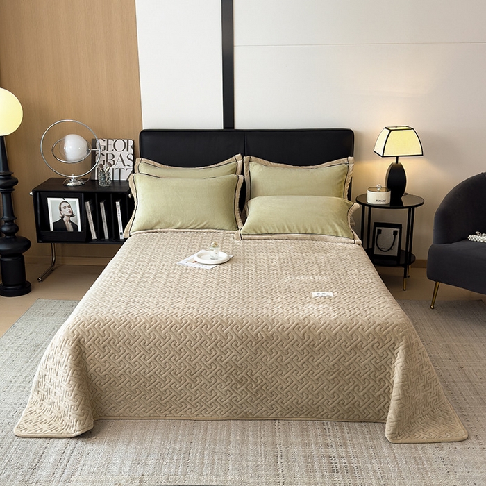 91家纺网 家纺一手货源 找家纺 欧邦 新款纯色牛奶绒单被套夹棉床盖三件套四件套 芥黄+卡其