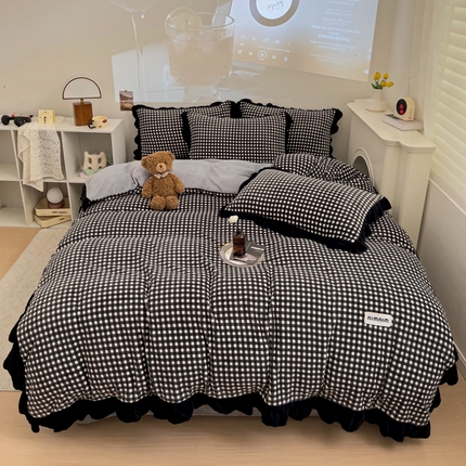 米莱家纺 2024新款韩式花边牛奶绒四件套 奶油黑格