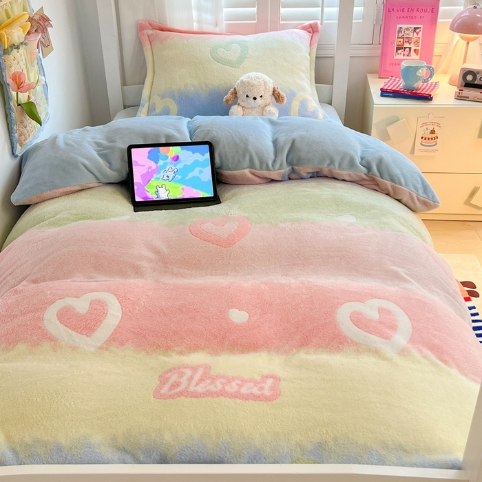 91家纺网 家纺一手货源 找家纺 川悦生活 2024新款雪花绒宿舍三件套 彩虹爱语蓝