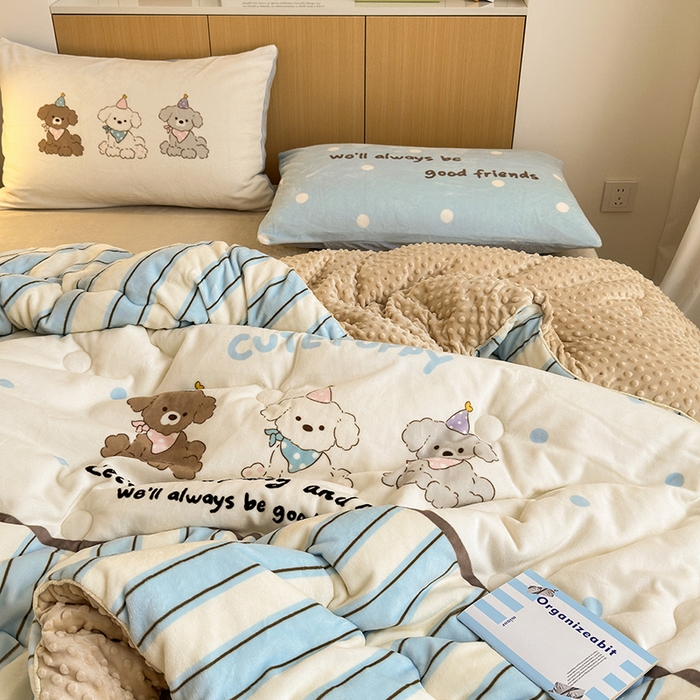 91家纺网 家纺一手货源 找家纺 2024新款卡通大版高克重牛奶绒豆豆被四件套 快乐汪