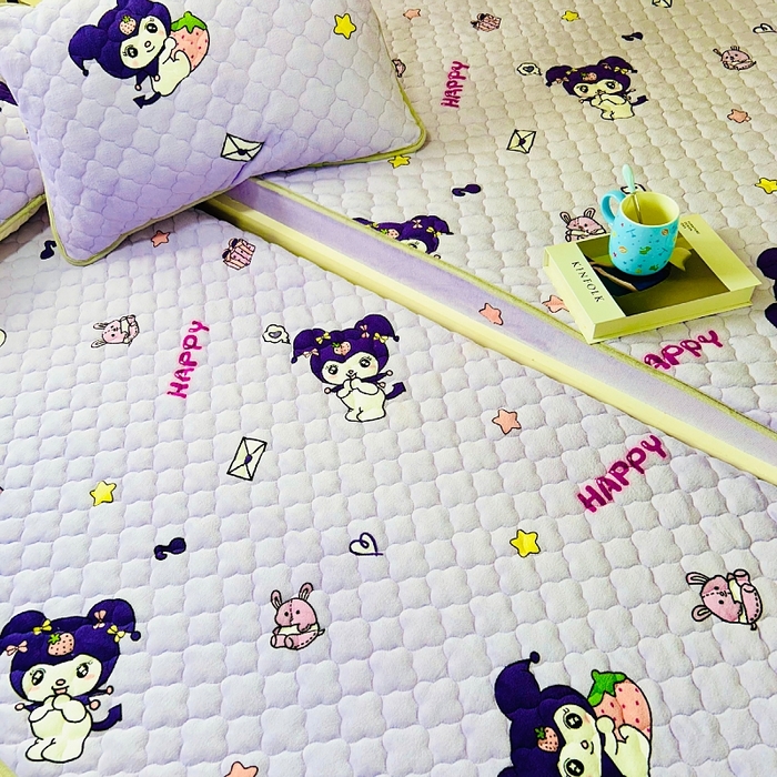 91家纺网 家纺一手货源 找家纺 小虾米 2024新款加厚上下床牛奶绒夹棉床笠款 小精灵