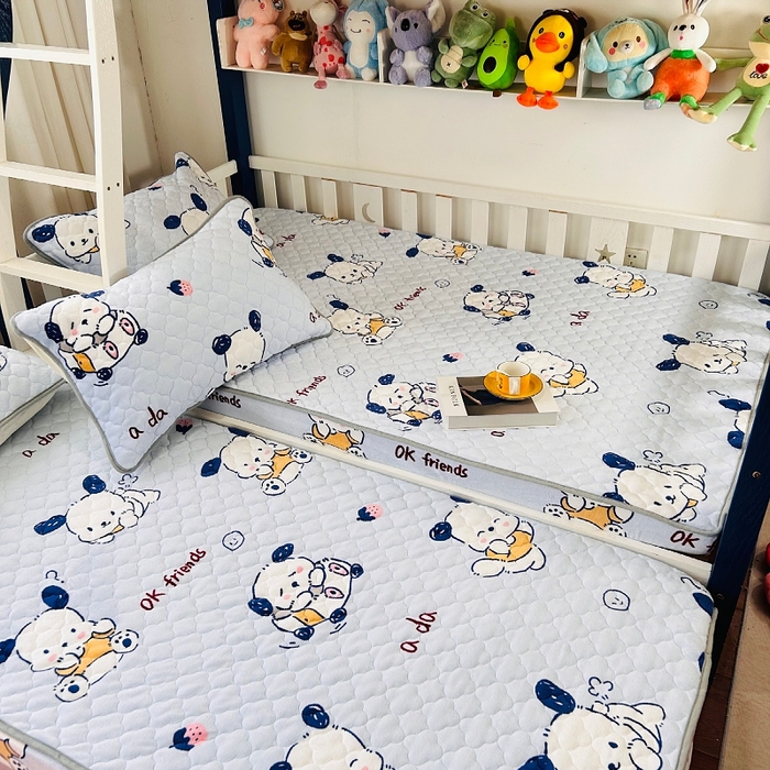 91家纺网 家纺一手货源 找家纺 小虾米 2024新款加厚上下床牛奶绒夹棉床笠款 幸运小狗