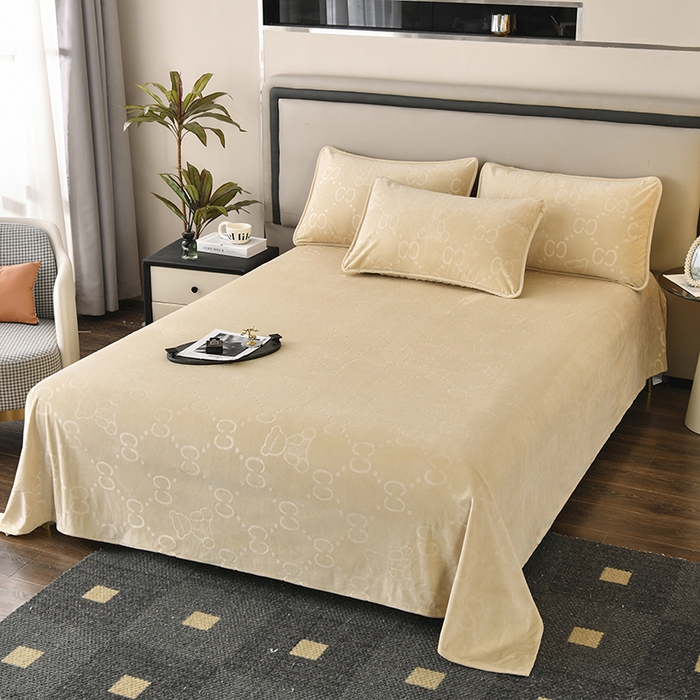 91家纺网 家纺一手货源 找家纺 满羽家纺 2024新款A类高克重婴儿绒提花牛奶绒四件套 可爱熊-金