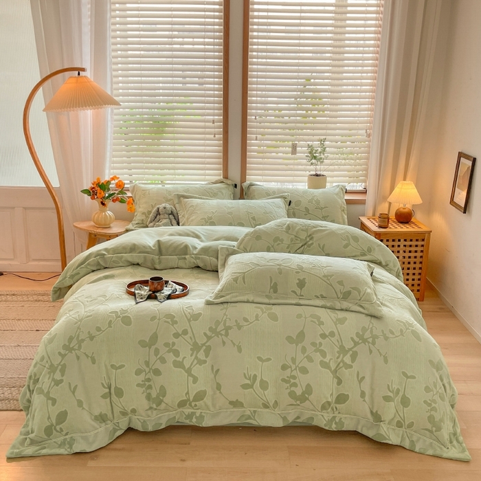 91家纺网 家纺一手货源 找家纺 简如 2025新款A类加厚冰岛立体雕花牛奶绒浮雕绒四件套（有买家秀） 花蔓-草绿