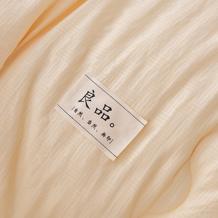 91家纺网 家纺一手货源 找家纺 预言家纺 2024新款良品压花冬被子母被 良品奶黄