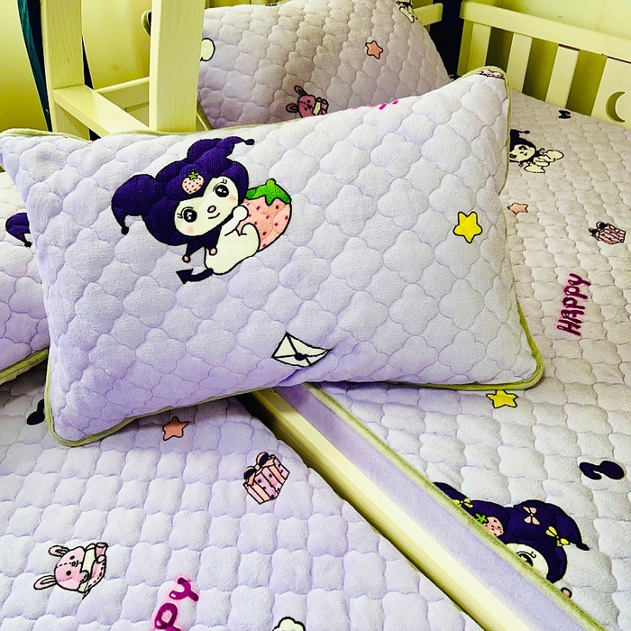 91家纺网 家纺一手货源 找家纺 小虾米 2024新款加厚上下床牛奶绒夹棉床笠款 小精灵