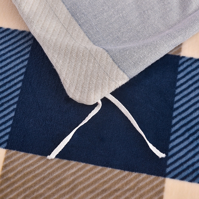 91家纺网 家纺一手货源 找家纺 慕婷家纺 2024新款牛奶绒印花床裙系列-单被套蓝大格