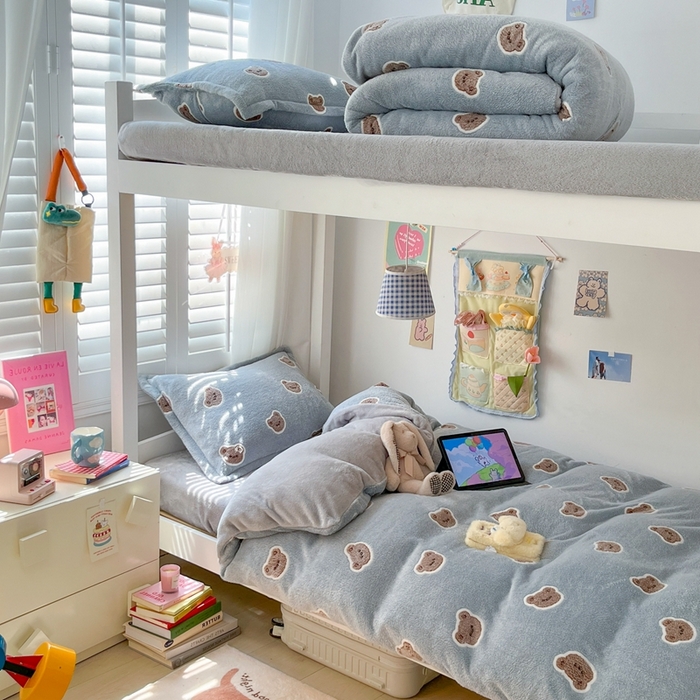 91家纺网 家纺一手货源 找家纺 川悦生活 2024新款雪花绒宿舍三件套 啵啵熊