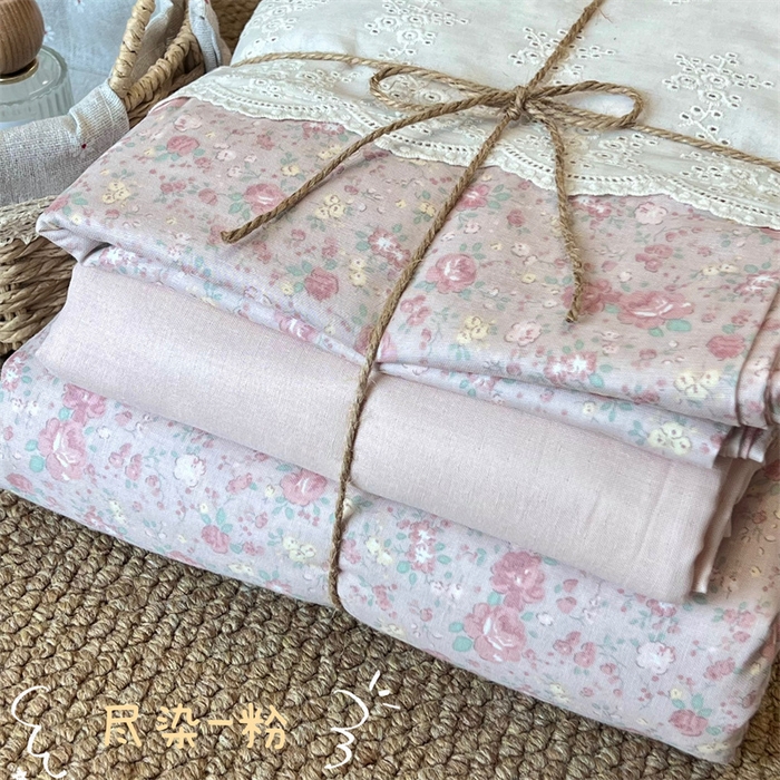 91家纺网 家纺一手货源 找家纺 2024新款全棉印花双层纱四件套--蕾丝花边款 尽染-粉