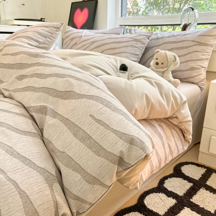 91家纺网 家纺一手货源 找家纺 沐辰 2024新款A类全棉磨毛印花四件套--简约类 波浪