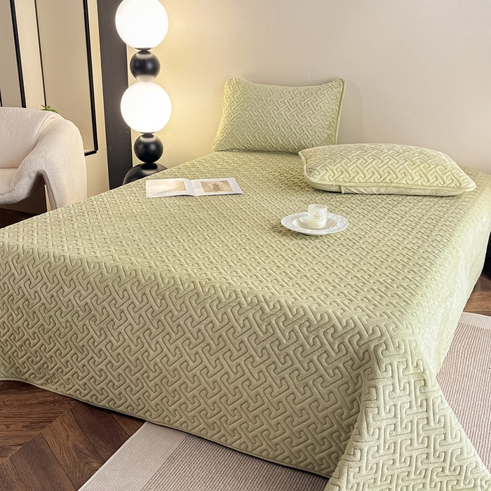 91家纺网 家纺一手货源 找家纺 欧邦 新款纯色牛奶绒床盖三件套-初见 初见-芥黄