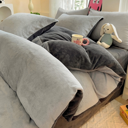 91家纺网 家纺一手货源 找家纺 （总）麦瑞家纺 2024新款纯色双拼牛奶绒四件套