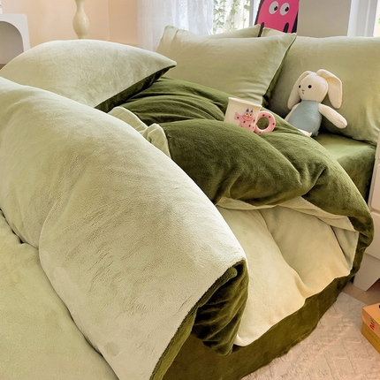 91家纺网 家纺一手货源 找家纺 （总）麦瑞家纺 2024新款纯色双拼牛奶绒四件套