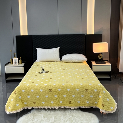 91家纺网 家纺一手货源 找家纺 （总）悦织湾家纺 2025新款印花牛奶绒花边夹棉床盖