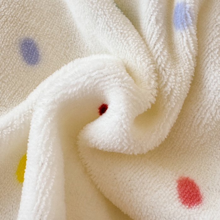 91家纺网 家纺一手货源 找家纺 耀达家居 2024新款ins多巴胺毛巾绣牛奶绒四件套 喵星人-彩色波点