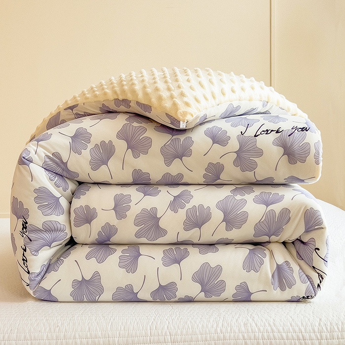 91家纺网 家纺一手货源 找家纺 米菲 2024新款印花双层纱豆豆绒大豆冬被 秋日枫叶