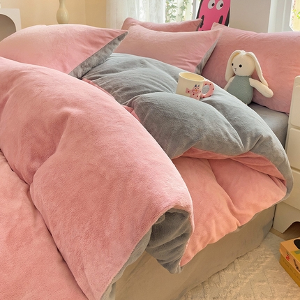 91家纺网 家纺一手货源 找家纺 （总）麦瑞家纺 2024新款纯色双拼牛奶绒四件套