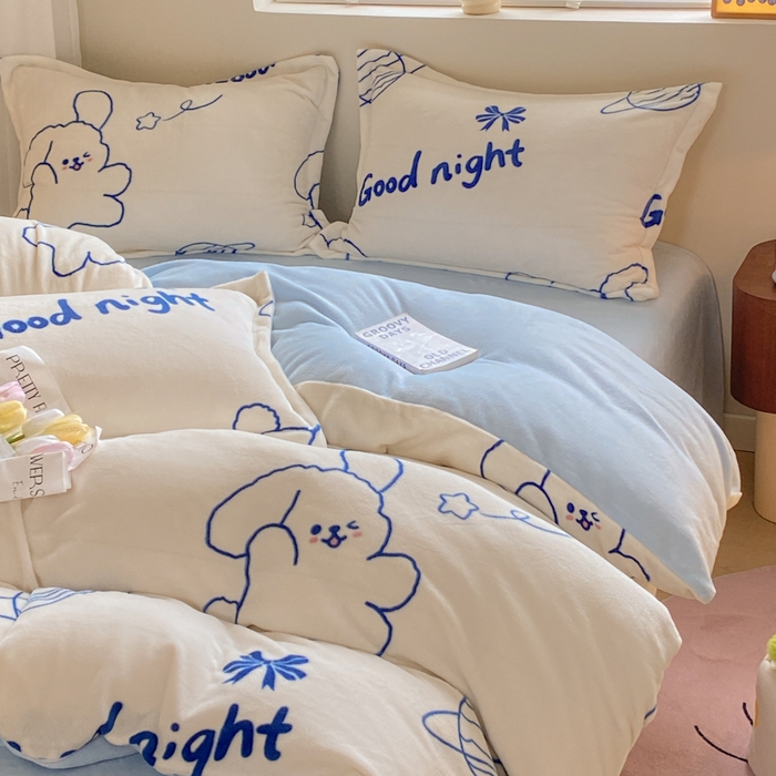 91家纺网 家纺一手货源 找家纺 沐慕 2024新款200g加厚牛奶绒四件套 星球狗