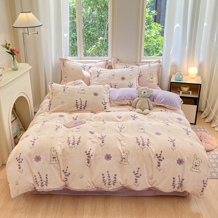 91家纺网 家纺一手货源 找家纺 沐慕 2024新款200g加厚牛奶绒四件套 紫兔花香