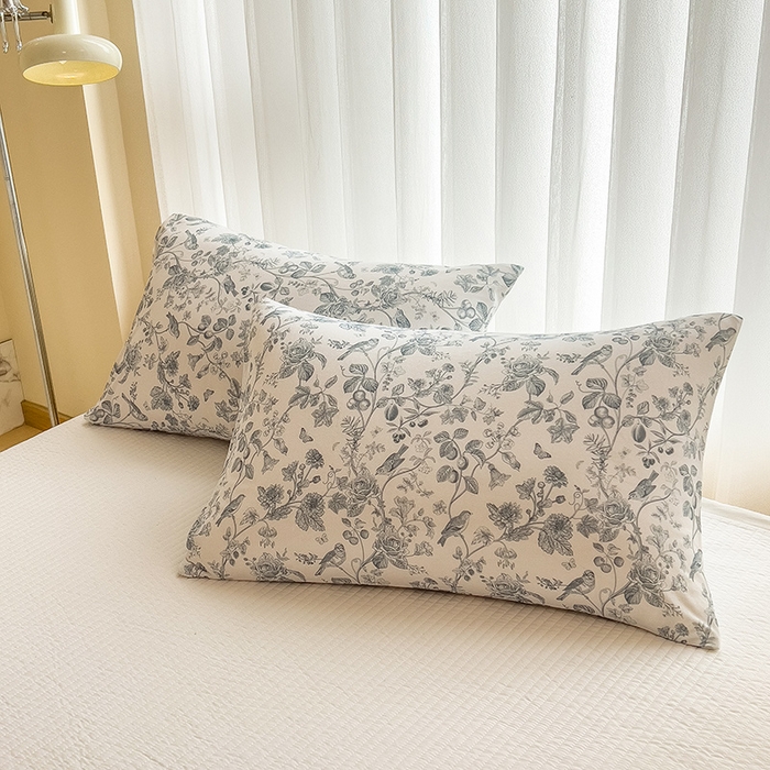 91家纺网 家纺一手货源 找家纺 米菲 2024新款印花双层纱豆豆绒大豆冬被 花梦缘