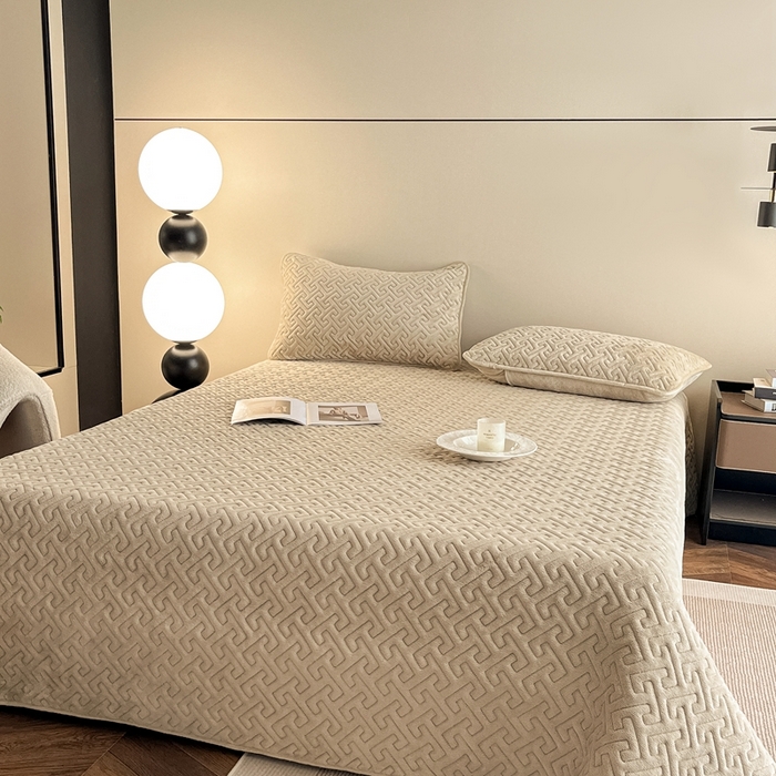 91家纺网 家纺一手货源 找家纺 欧邦 新款纯色牛奶绒床盖三件套-初见 初见-卡其