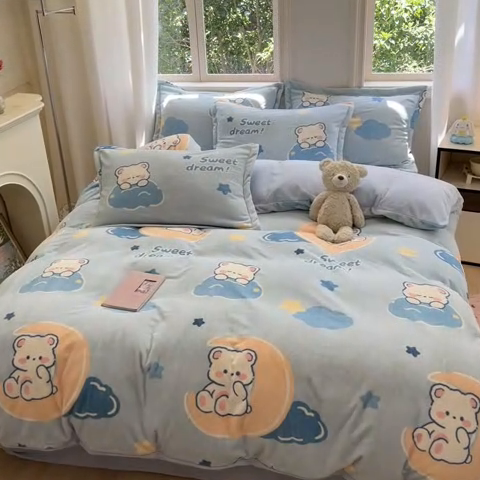 91家纺网 家纺一手货源 找家纺 沐慕 2024新款200g加厚牛奶绒四件套 晚安熊