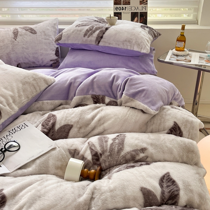 91家纺网 家纺一手货源 找家纺 金爱家 2024新款立体牛奶绒兔毛绒印花四件套 兔毛印花-树叶