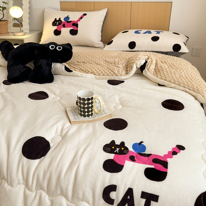 91家纺网 家纺一手货源 找家纺 （总）2024新款卡通大版高克重牛奶绒豆豆被四件套