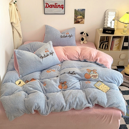 91家纺网 家纺一手货源 找家纺 春光里 2024新款泰迪绒230克牛奶绒毛巾绣四件套