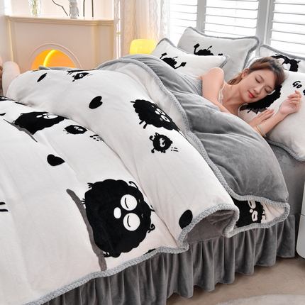 91家纺网 家纺一手货源 找家纺 梦莱情 2024新款190克7斤半牛奶绒四件套哈喽小黑