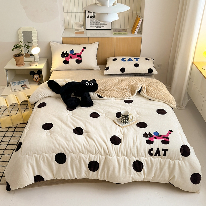 91家纺网 家纺一手货源 找家纺 （总）2024新款卡通大版高克重牛奶绒豆豆被四件套