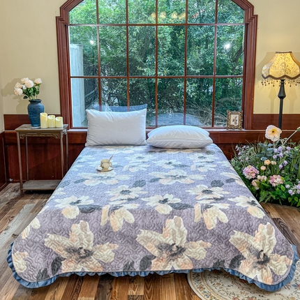 91家纺网 家纺一手货源 找家纺 （总）悦织湾家纺 2025新款印花牛奶绒花边夹棉床盖