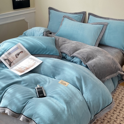 91家纺网 家纺一手货源 找家纺 康纳利 2024新款A类抗菌加厚纯色牛奶绒四件套 琉璃蓝+雅士灰