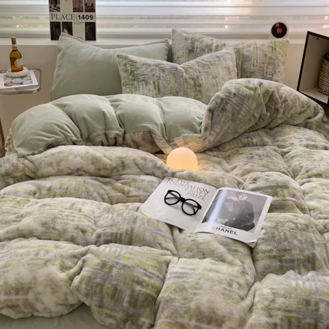 91家纺网 家纺一手货源 找家纺 金爱家 2024新款立体牛奶绒兔毛绒印花四件套 兔毛印花-纹理绿