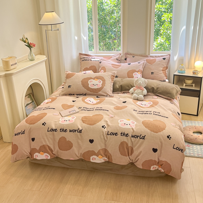 91家纺网 家纺一手货源 找家纺 沐慕 2024新款200g加厚牛奶绒四件套 呆萌熊