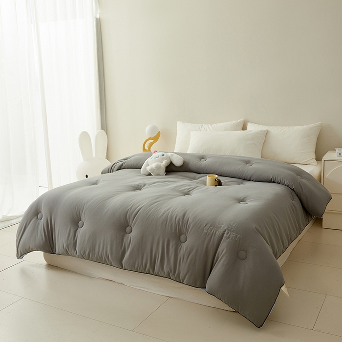 91家纺网 家纺一手货源 找家纺 梦恬佳 2024新款超柔原棉水洗棉立体边大豆被 灰色