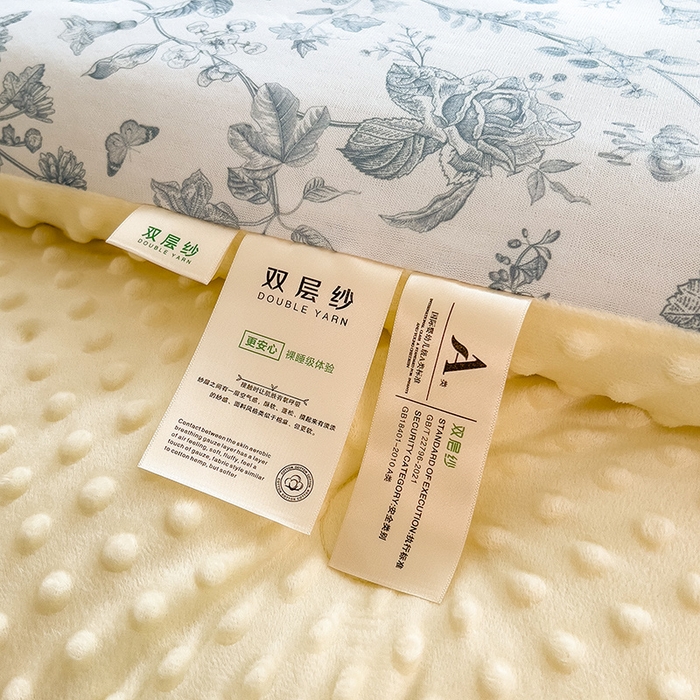91家纺网 家纺一手货源 找家纺 米菲 2024新款印花双层纱豆豆绒大豆冬被 花梦缘