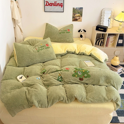 91家纺网 家纺一手货源 找家纺 春光里 2024新款泰迪绒230克牛奶绒毛巾绣四件套