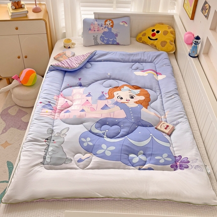 91家纺网 家纺一手货源 找家纺 沁童儿童用品店 2024新款大版针织棉安抚豆豆绒儿童被被子被芯 城堡公主