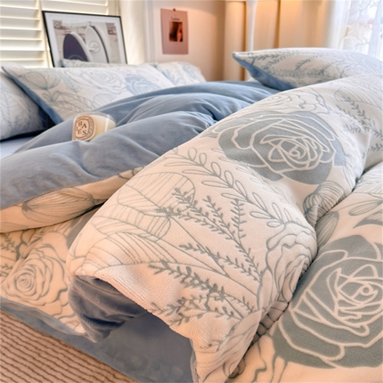 91家纺网 家纺一手货源 找家纺 857家居 2024新款A类雕花牛奶绒四件套 玫瑰之约