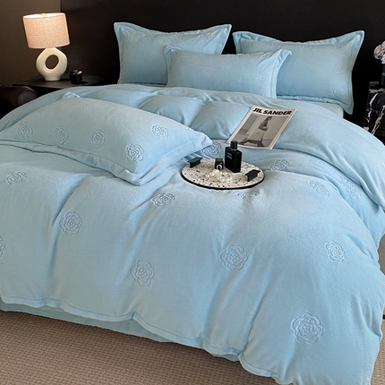 91家纺网 家纺一手货源 找家纺 （总）你好美丽 2025新款A类200克牛奶绒山茶花刺绣四件套