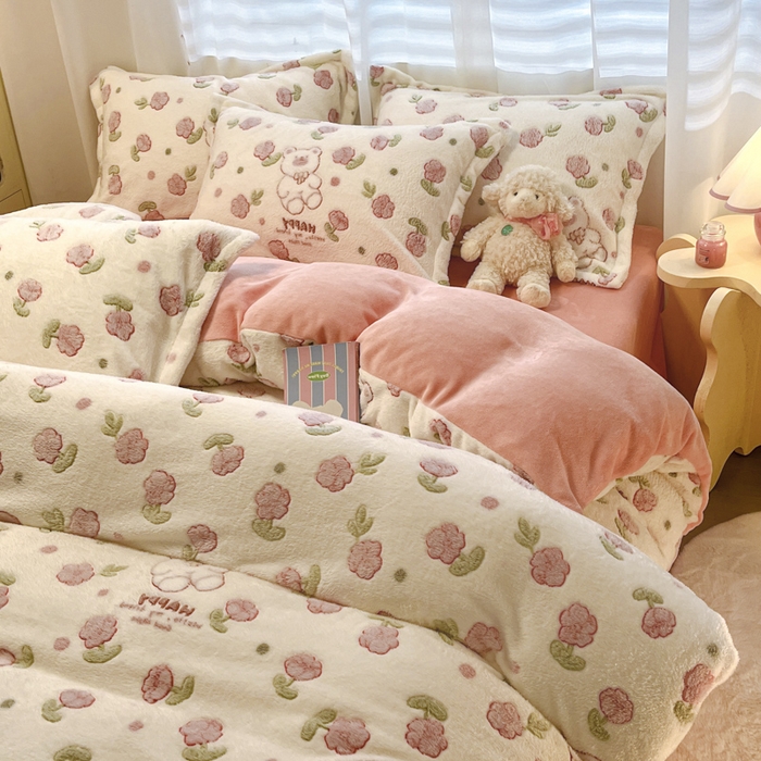 91家纺网 家纺一手货源 找家纺 韩巢家纺 2024新款加厚雪花绒印花四件套-风格一（提供卖家秀） 花花世界