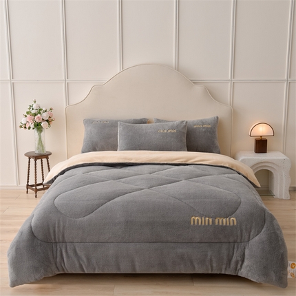 91家纺网 家纺一手货源 找家纺 （总）笙意家纺 2025新款A类刺绣加厚保暖牛奶绒冬被四件套