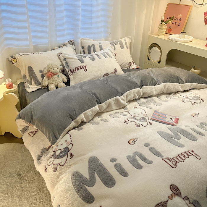91家纺网 家纺一手货源 找家纺 韩巢家纺 2024新款加厚雪花绒印花单件被套-风格一（提供卖家秀 ） 米菲