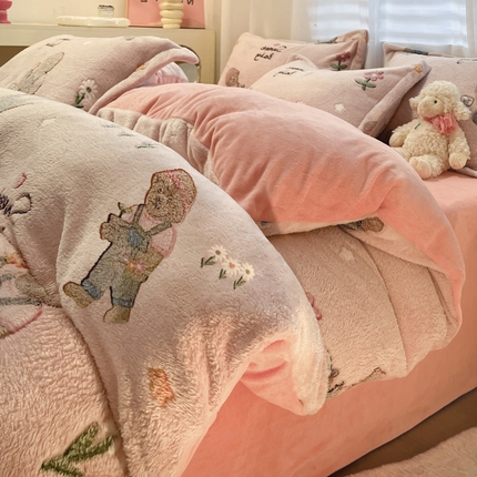 91家纺网 家纺一手货源 找家纺 韩巢家纺 2024新款加厚雪花绒印花四件套-风格一（提供卖家秀） 园林