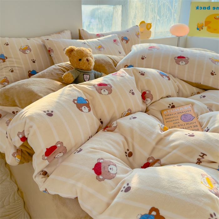 91家纺网 家纺一手货源 找家纺 灰鲸 2025新款牛奶绒小清新印花四件套 快乐小熊